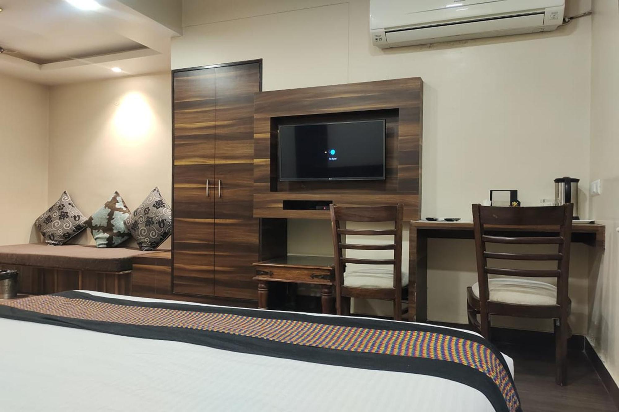 Hotel Rang Mahal Near Jaipur International Airport Екстериор снимка