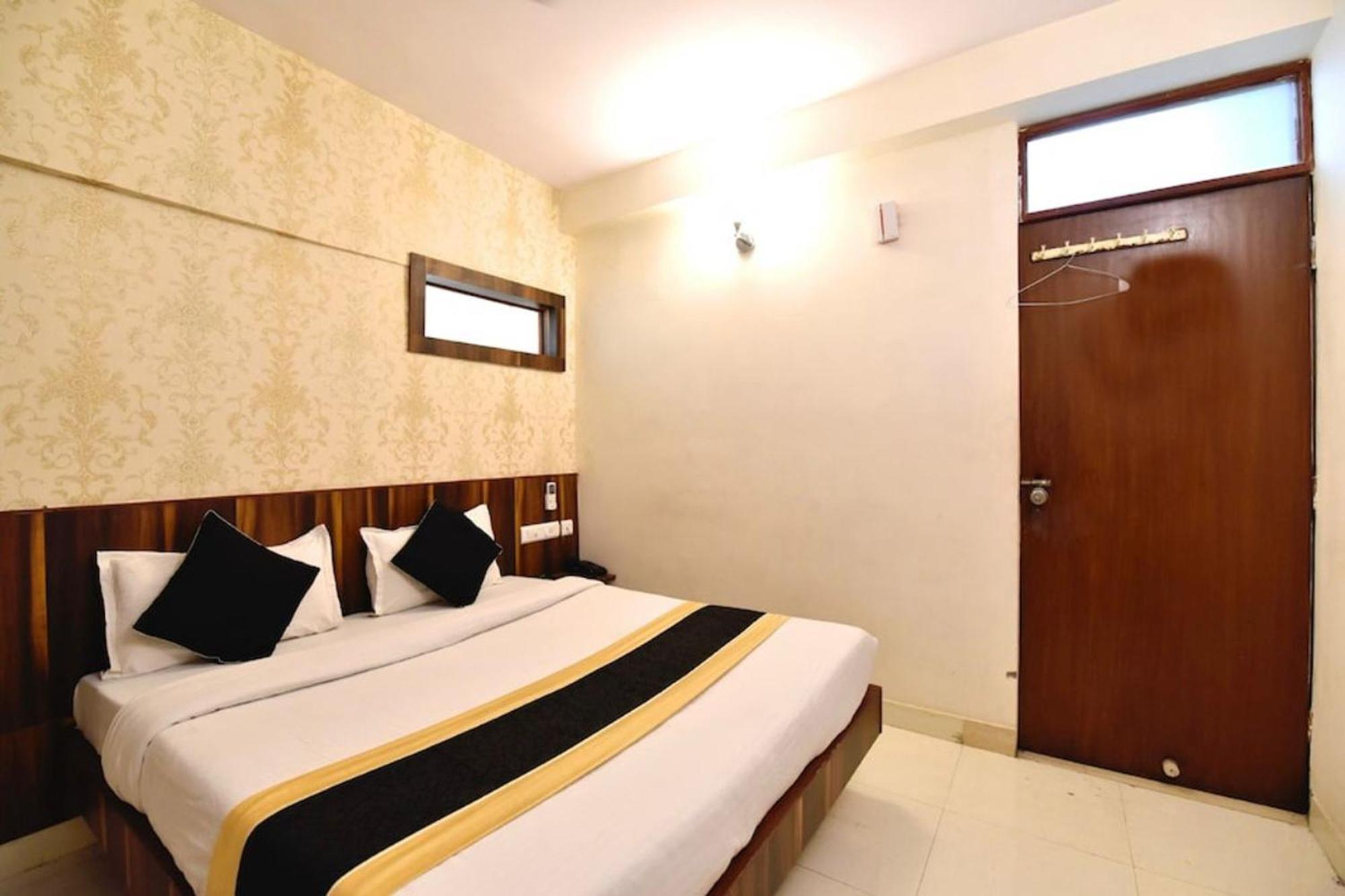 Hotel Rang Mahal Near Jaipur International Airport Екстериор снимка