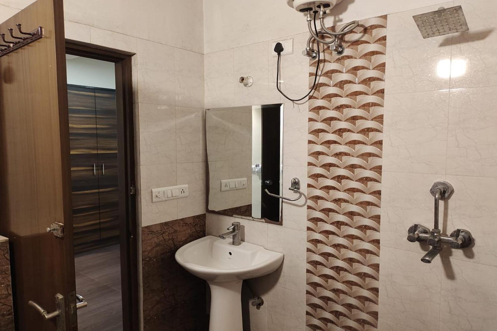 Hotel Rang Mahal Near Jaipur International Airport Екстериор снимка