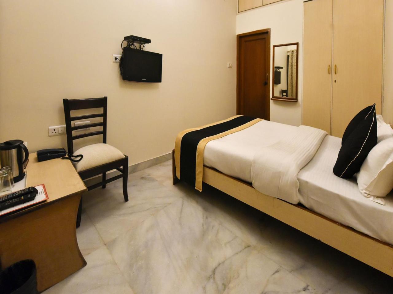 Hotel Rang Mahal Near Jaipur International Airport Екстериор снимка
